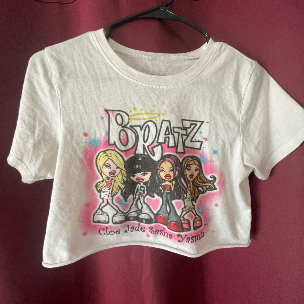 “bratz” tee/crop top/SMALL